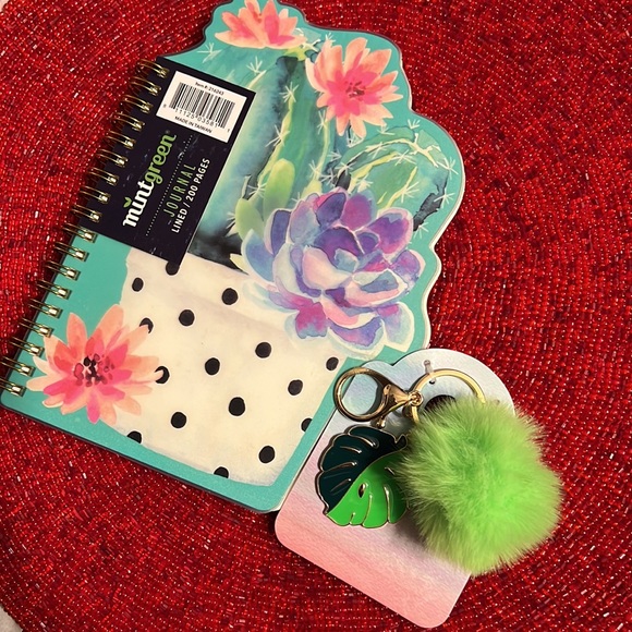 New Cute Cactus Shape Journal with Spiral Binding &  Green Leaf Pom Key Ring - Picture 2 of 12